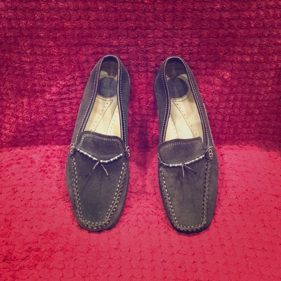 Bass Shoes - ❤️ BASS VILLENI ❤️ COLLECTION LUXURY CLASSIC DESIGN BROWN SUEDE SHOES .